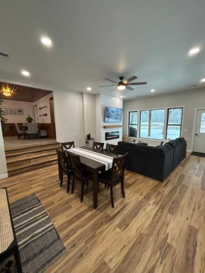 Waterfront home - 35 mins from Lambeau Field